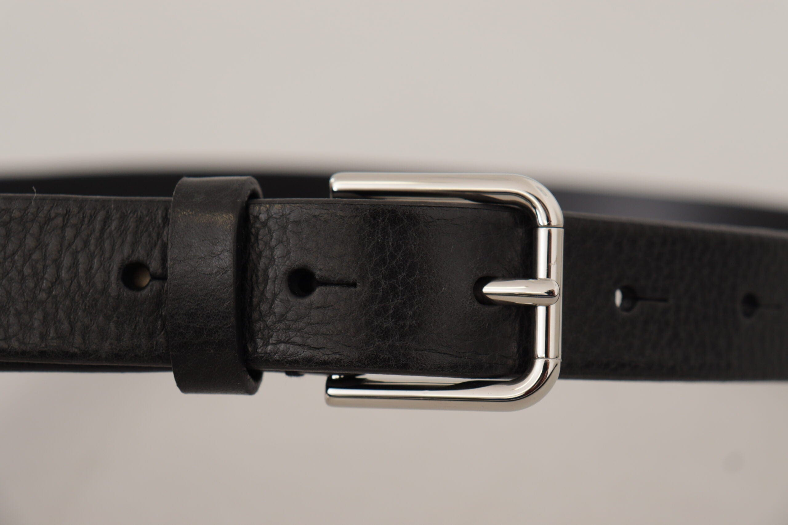 Dolce & Gabbana Elegant Black Leather Belt with Metal Buckle